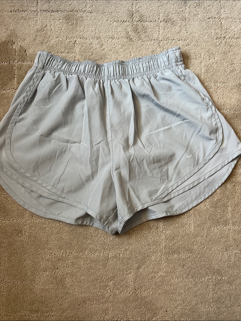 Nike women’s shorts size medium reg rise